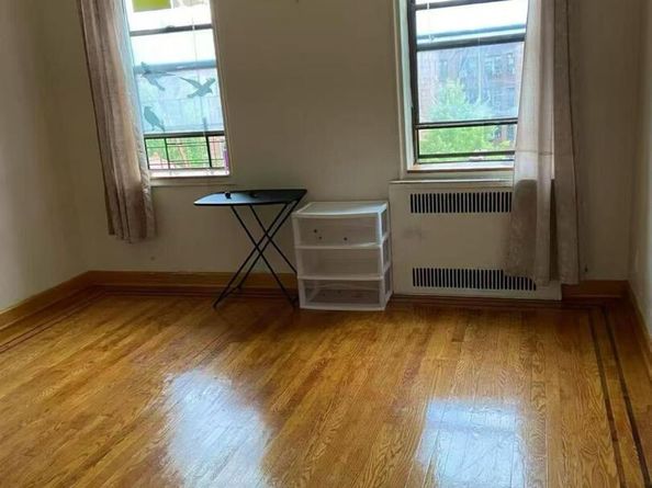 4035 Ithaca St 5B, Elmhurst NY 11373
