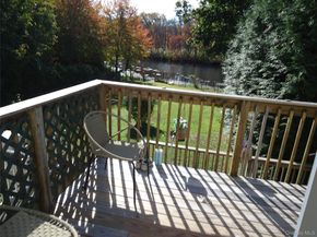 725 W Main Street, Riverhead NY 11901
