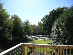 725 W Main Street, Riverhead NY 11901
