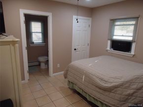 725 W Main Street, Riverhead NY 11901