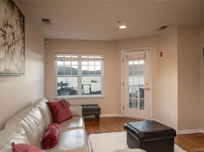 214 Waterside Close, Peekskill NY 10566