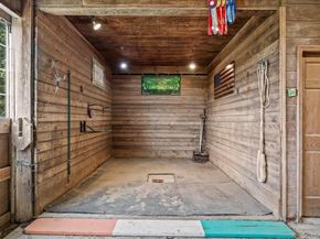 1535 Middle Road, Calverton NY 11933