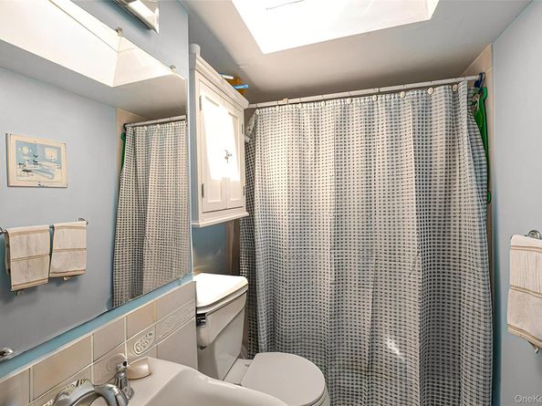 31 Garden Boulevard, Hicksville NY 11801