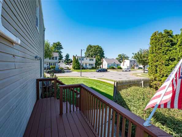 31 Garden Boulevard, Hicksville NY 11801