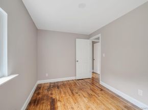 40 Gettysburg Drive, Holbrook NY 11741