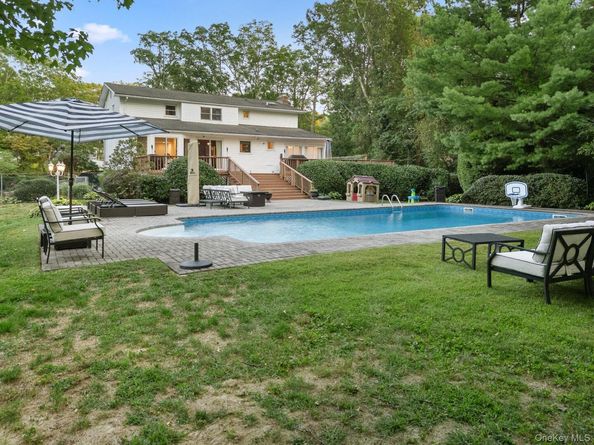 461 Wolf Hill Road, Dix Hills NY 11746