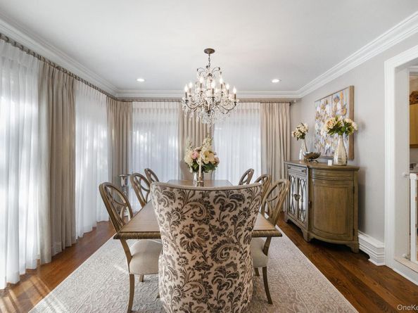461 Wolf Hill Road, Dix Hills NY 11746