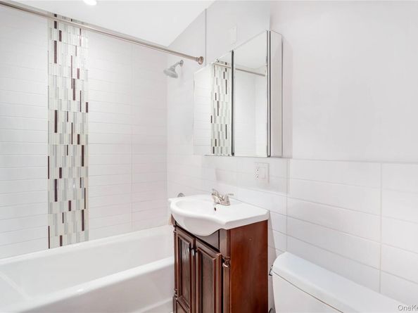 1492 E 12th Street 4A, Brooklyn NY 11230