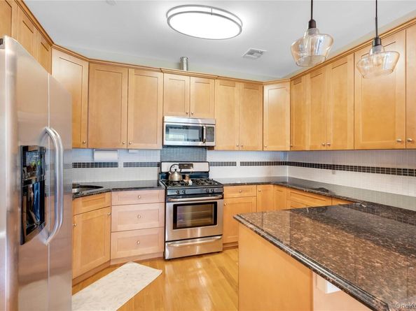 1492 E 12th Street 4A, Brooklyn NY 11230