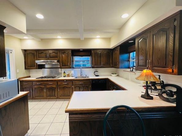 187 Moore Avenue, Freeport NY 11520