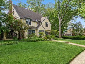 187 Moore Avenue, Freeport NY 11520