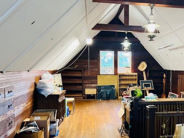 187 Moore Avenue, Freeport NY 11520