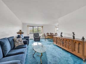 50 Brompton Road 2L, Great Neck NY 11021