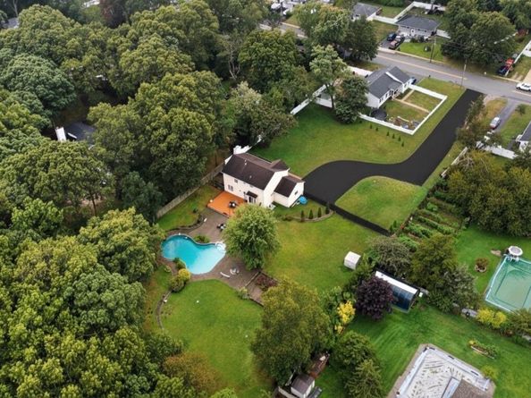 6 13th Street, Selden NY 11784