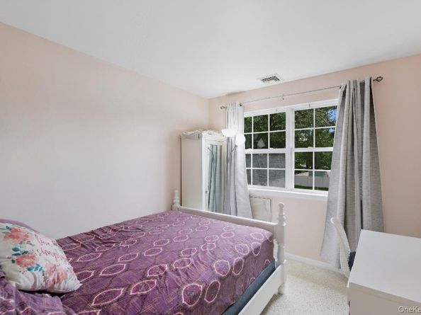 6 13th Street, Selden NY 11784