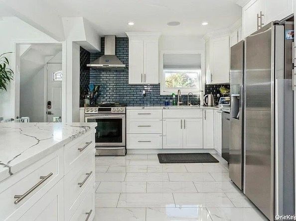 1 Munro Boulevard, Valley Stream NY 11581