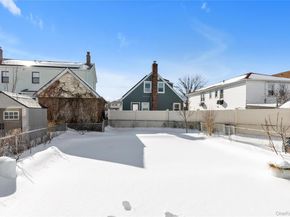 15040 16th Road, Whitestone NY 11357