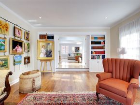 32 Barnard Place, Manhasset NY 11030