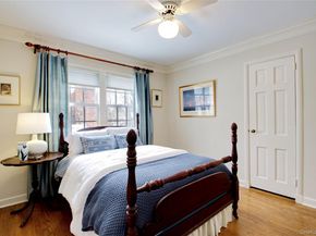 32 Barnard Place, Manhasset NY 11030