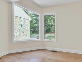 3 Willada Lane, Glen Cove NY 11542
