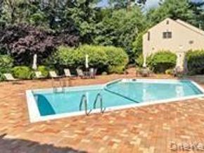 3 Willada Lane, Glen Cove NY 11542