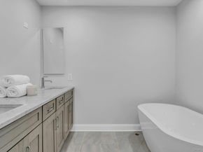 3 Willada Lane, Glen Cove NY 11542