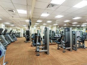 271-10 Grand Central Pkwy 27 Y, Floral Park NY 11005