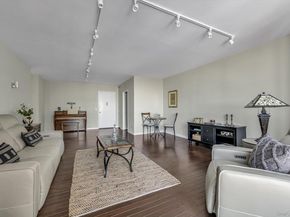 271-10 Grand Central Pkwy 27 Y, Floral Park NY 11005