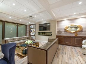 271-10 Grand Central Pkwy 27 Y, Floral Park NY 11005