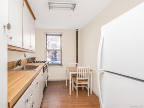 365 Bronx River Road 2C, Yonkers NY 10704