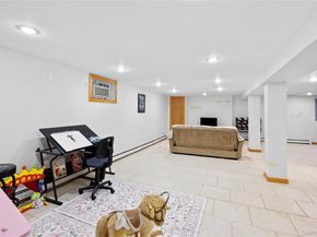 139 N Linden Street, Massapequa NY 11758