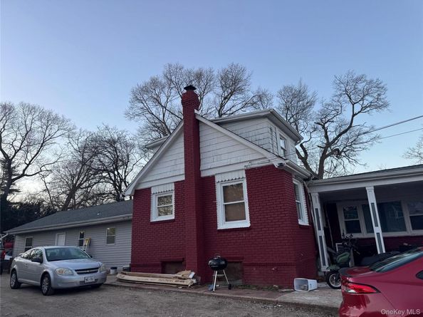 71 11th Avenue, Huntington Station NY 11746