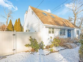 2 Martin Place, Northport NY 11768