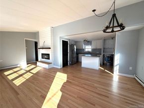 101 Rosevale Avenue E, Ronkonkoma NY 11779