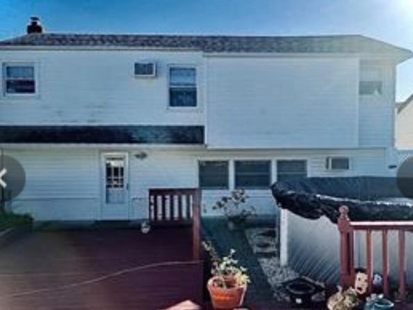 68 Howard Ave Avenue, Freeport NY 11520