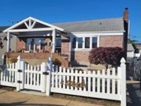 68 Howard Ave Avenue, Freeport NY 11520