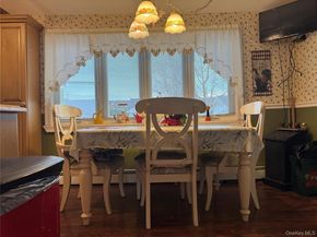 68 Howard Ave Avenue, Freeport NY 11520