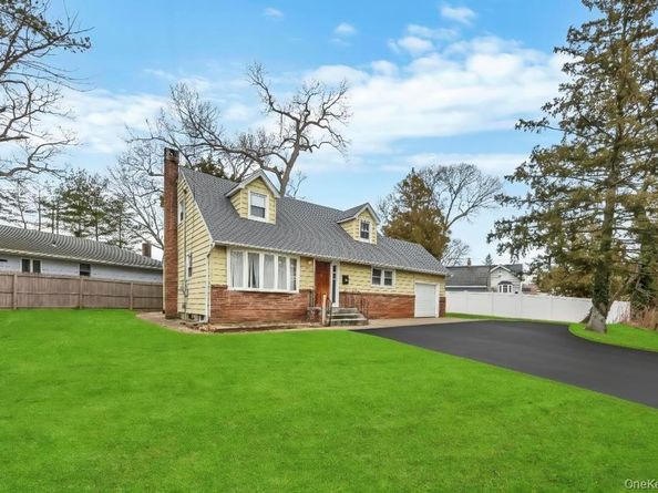 55 Amityville Road, Melville NY 11747