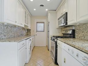 32 Lambert Lane, New Rochelle NY 10804