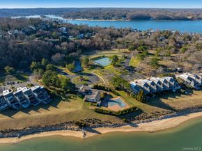 6 Lady Janes Way, Northport NY 11768