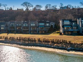 6 Lady Janes Way, Northport NY 11768