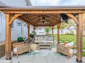 8 Willow Road, New Hyde Park NY 11040