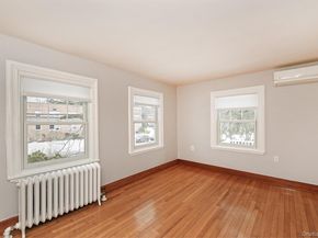 198 Warner Avenue, Roslyn Heights NY 11577