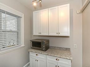 198 Warner Avenue, Roslyn Heights NY 11577