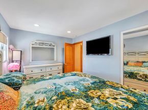 2 Valley Greens Drive, Valley Stream NY 11581