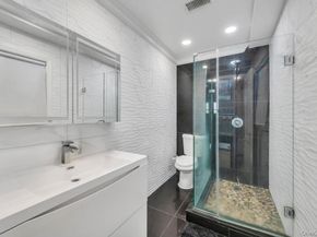 2 Valley Greens Drive, Valley Stream NY 11581