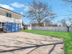 2 Valley Greens Drive, Valley Stream NY 11581