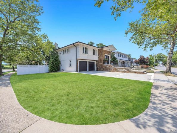 2 Valley Greens Drive, North Woodmere NY 11581