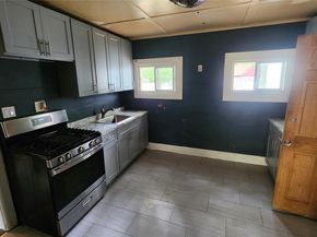 200 Oak Avenue, Flanders NY 11901