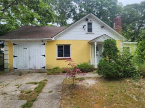 200 Oak Avenue, Flanders NY 11901